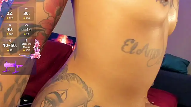 Megan_inked Show in webcam