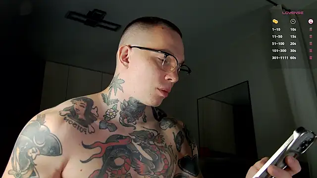 Tommy_cat Pertunjukan Webcam