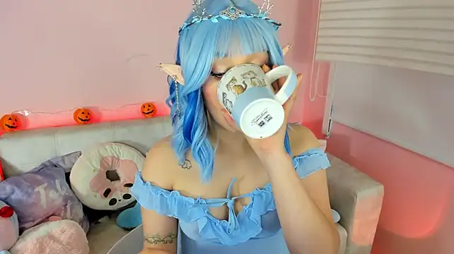 tinysara – webcam-show