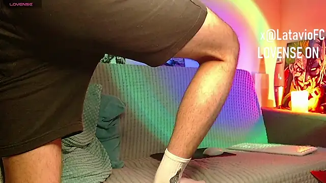 Midnighter_ webcam show
