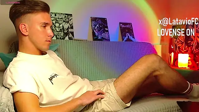 Midnighter_ webcam show