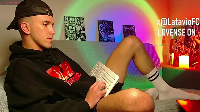 Midnighter_ webcam show