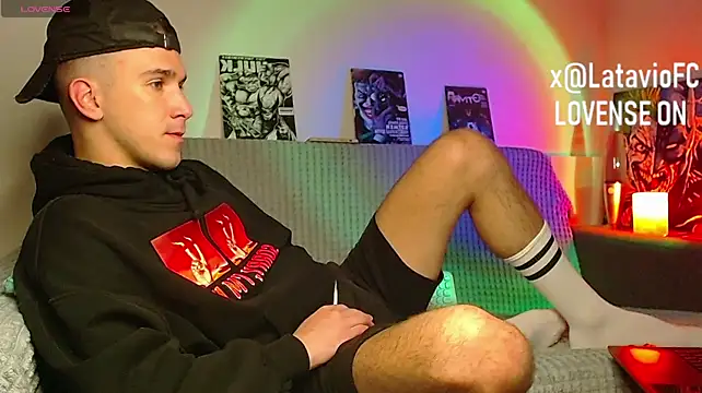 Midnighter_ webcam show