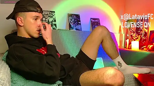 Midnighter_ Show Webcam