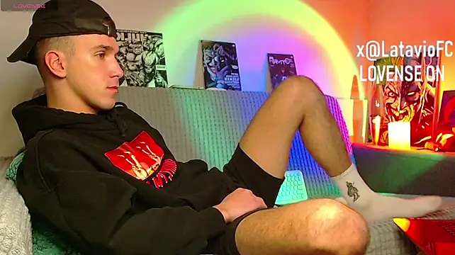 Midnighter_ Show Webcam