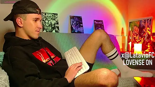 Midnighter_ webcam show