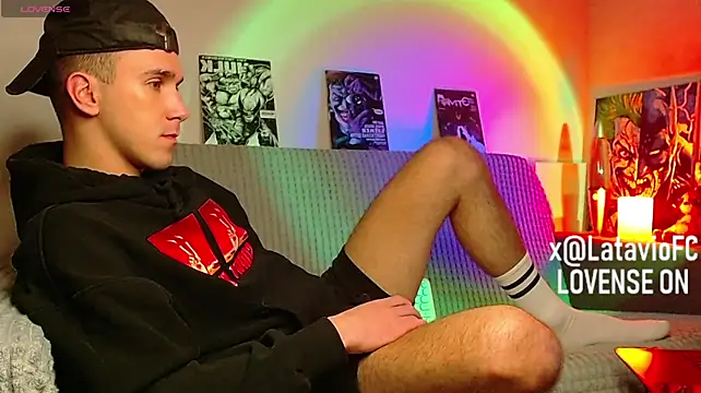 Midnighter_ webcam show