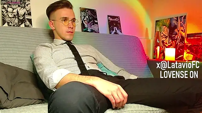 Midnighter_ webcam show