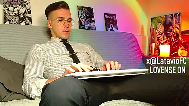 Midnighter_のウェブカメラショー