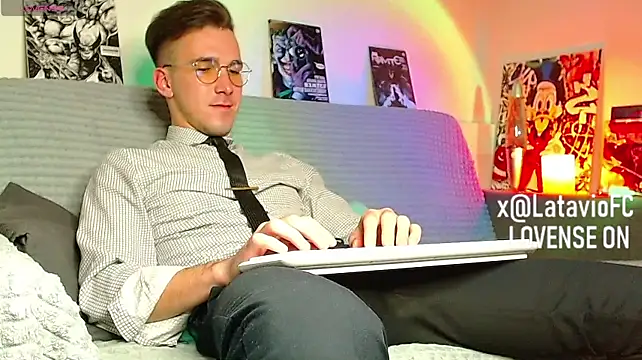 Midnighter_ – webcam-show