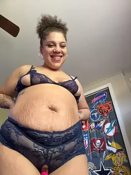 عرض كام QueenNuttCollector