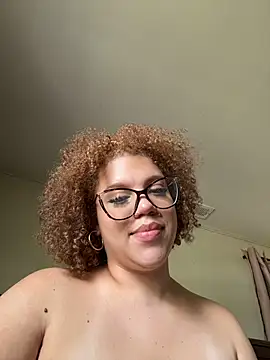 QueenNuttCollector's Webcam Show