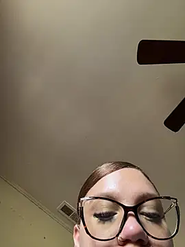 QueenNuttCollector's Webcam Show
