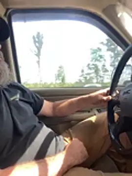 Themechanic420 Show in webcam