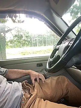 Themechanic420 Show in webcam