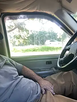 Themechanic420 Show in webcam