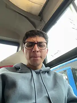 CamiRojas_boy Adlı Modelin Web Kamerası Şovu