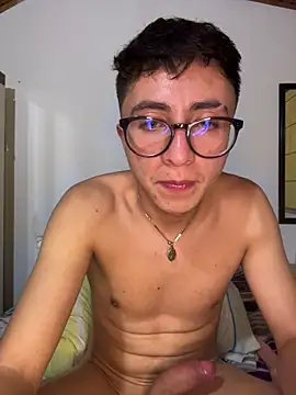 CamiRojas_boy's Webcam Show