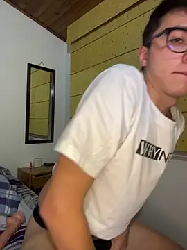 CamiRojas_boyn Webbikameraesitys
