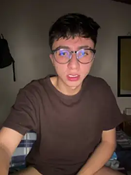 CamiRojas_boy 网络视讯表演