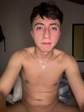 CamiRojas_boy 网  络视讯表演