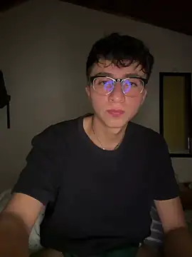CamiRojas_boy Show Webcam