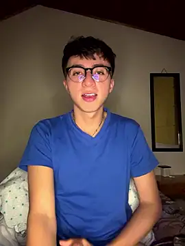 CamiRojas_boy 网络视讯表演