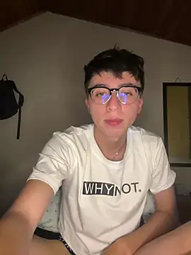 CamiRojas_boy's Webcam Show
