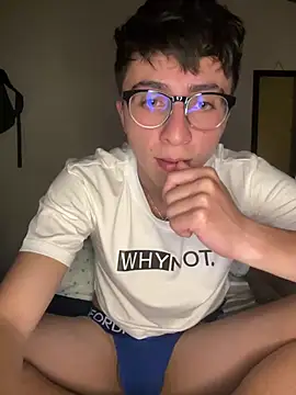 عرض كام CamiRojas_boy