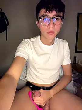 CamiRojas_boy 网络视讯表演