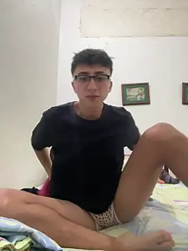 CamiRojas_boy Show Webcam