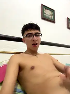 CamiRojas_boyのウェブカメラショー