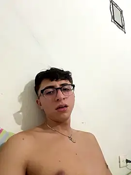 عرض كام CamiRojas_boy
