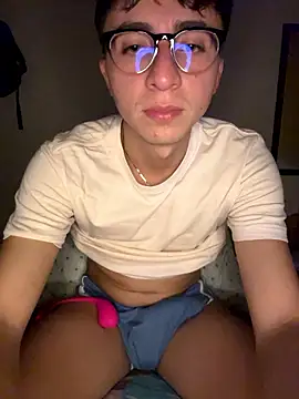 Pertunjukan Kamera Web CamiRojas_boy