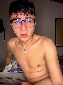 CamiRojas_boy Show in webcam
