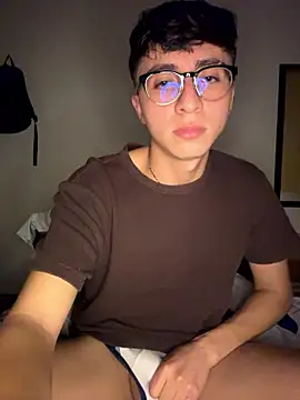 הופעת וובקאם של CamiRojas_boy