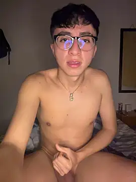 CamiRojas_boy's Webcam Show