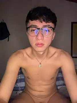 CamiRojas_boy's Webcam Show