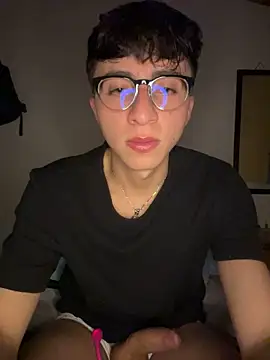 CamiRojas_boy Show in webcam