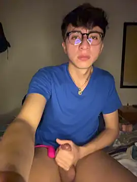 CamiRojas_boy 网络视讯表演