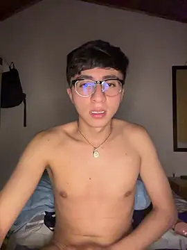 CamiRojas_boy Show in webcam