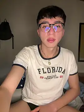 CamiRojas_boy Adlı Modelin Web Kamerası Şovu