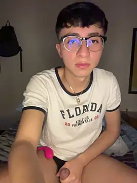 CamiRojas_boy Webcam-Show