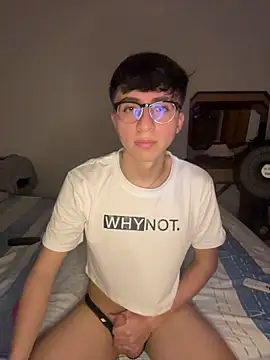CamiRojas_boy Show in webcam