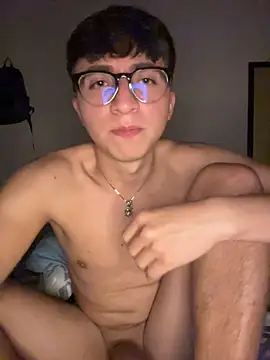 CamiRojas_boy Adlı Modelin Web Kamerası Şovu