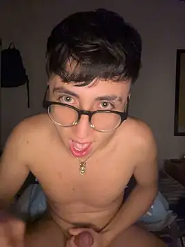 CamiRojas_boy 在線直播表演