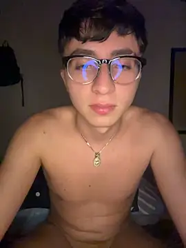 CamiRojas_boy's Webcam Show