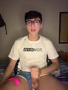 CamiRojas_boy Adlı Modelin Web Kamerası Şovu