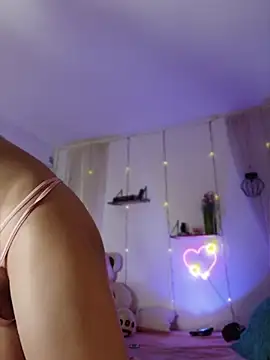 Show Webcam de Ariel_Femboy_