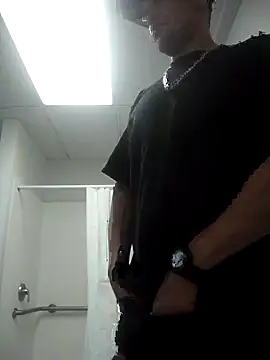 הופעת וובקאם של pudgiedick